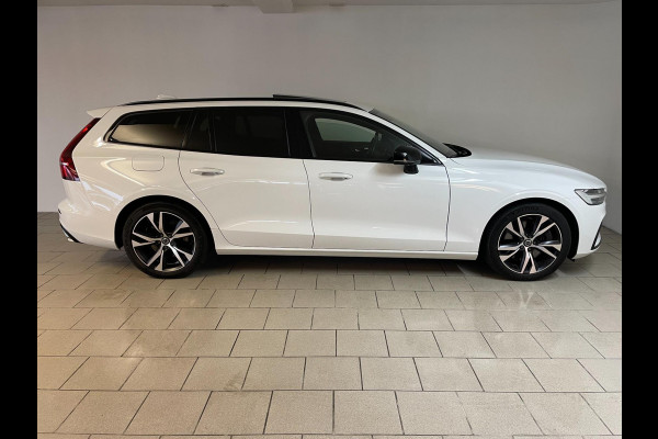 Volvo V60 2.0 T6 Recharge AWD R-Design 340PK PANO DAK AIRCO CLIMA NAVI CRUISE STOELVERW STUURVERW BLUETOOTH LEER VELGEN NIEUWSTAAT