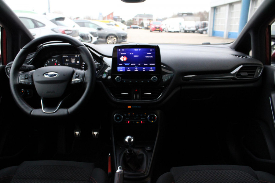 Ford Fiesta 1.0 EcoBoost ST-Line X | Stoel + Stuurverwarming | Full LED | B&O Audio | Climate Control | Navigatie | Parkeersensoren |