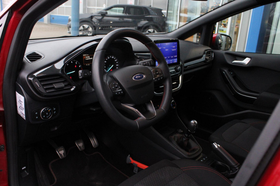 Ford Fiesta 1.0 EcoBoost ST-Line X | Stoel + Stuurverwarming | Full LED | B&O Audio | Climate Control | Navigatie | Parkeersensoren |