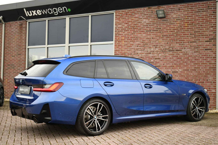 BMW 3 Serie Touring 330e M-Sport Pano Trekh ACC 360 H/K HUD 19inch El-zetel