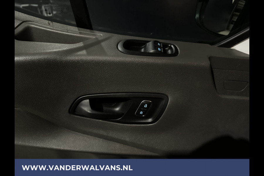 Ford Transit 2.0 TDCI 131pk L3H2 Euro6 Airco | Camera | Navigatie | Apple Carplay Cruisecontrol, Verwarmde voorruit, Stoelverwarming, Parkeersensoren, Bijrijdersbank