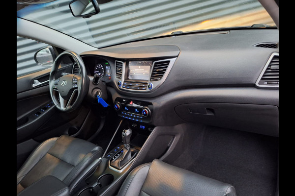 Hyundai Tucson 1.6 T-GDI Premium Automaat | Panodak | Lederen Bekleding | Trekhaak Afneembaar | Apple Carplay | Panodak | Cruise Control | Navigatie | Camera | L.M. 19" | DAB |