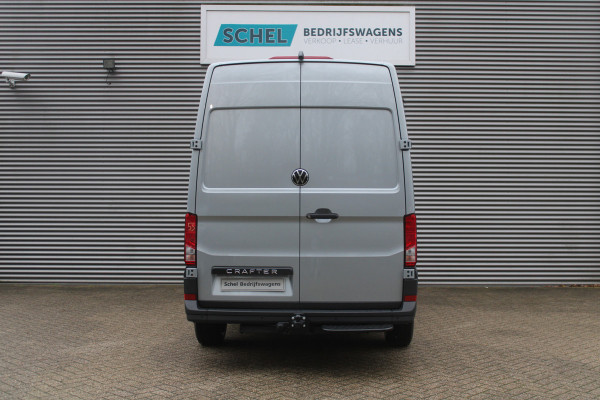 Volkswagen Crafter 35 2.0 TDI L3H3 177pk - Facelift - 2x Schuifdeur - Navigatie - LED - Geveerde stoel - Virtual cockpit - Camera - Trekhaak - Stoe