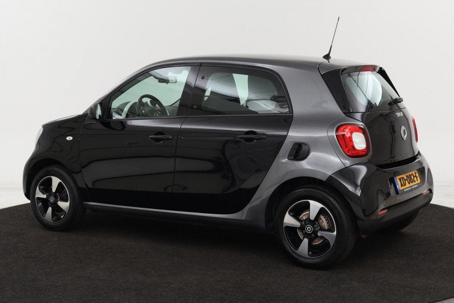 Smart Forfour 1.0 Business Solution | 49.000km NAP | Bluetooth | Climate control | Cruise control