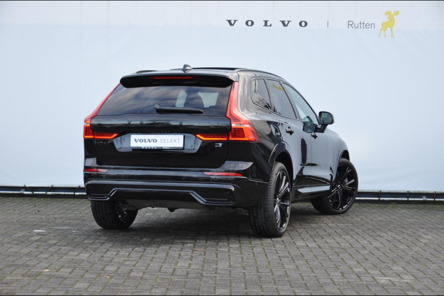 Volvo XC60 T6 350PK AWD Ultra Black Edition Long range / Head-up display / Harman Kardon audio / Panoramadak / BLIS / Elektrisch bedienbare voorstoelen / Memory seats / Verwarmbare stoelen / Keyless entry /