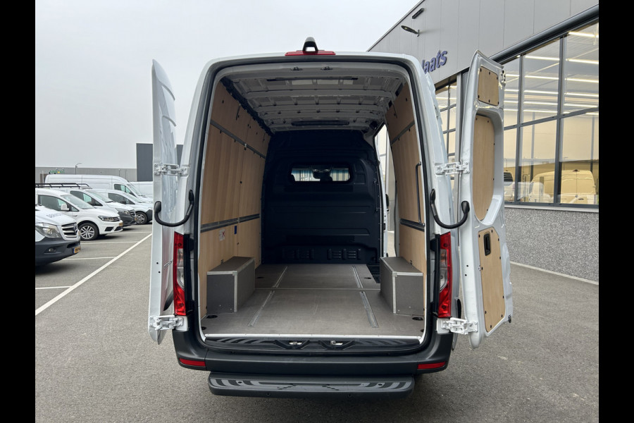 Mercedes-Benz Sprinter 317 CDI L2 H2 MBUX / Camera / Parkeersensoren / Carplay navigatie / Cruise control / Airco / 270 Graden achterdeuren