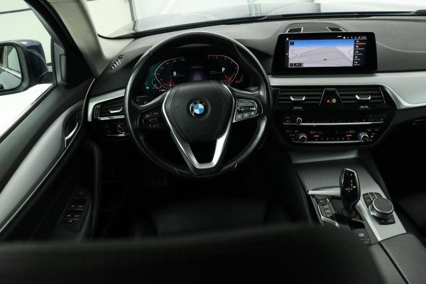 BMW 5 Serie 520i High Executive | Trekhaak | Leder | Stoelverwarming | Carplay | Comfortstoelen | Full LED | Live Cockpit | Full LED | Navigatie