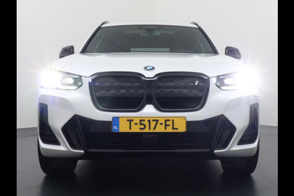 BMW iX3 High Executive 80 kWh M SPORT VAN: 55.900,- VOOR 52.877,- EINDEJAARSVOORDEEL: 3.023,- T/M 06-2026 FABR. GARANTIE MEGA VOL