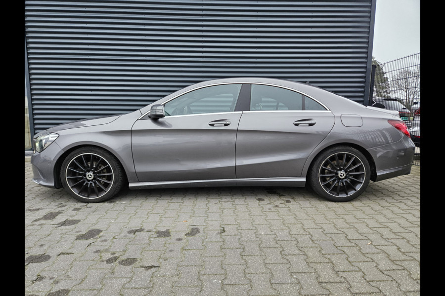 Mercedes-Benz CLA-Klasse 180 Prestige 7G-Tronic | Camera | LED Koplampen | Lederen Sportstoelen Verwarmd | 18"L.M | Navi Full Map | Sfeerverlichting |