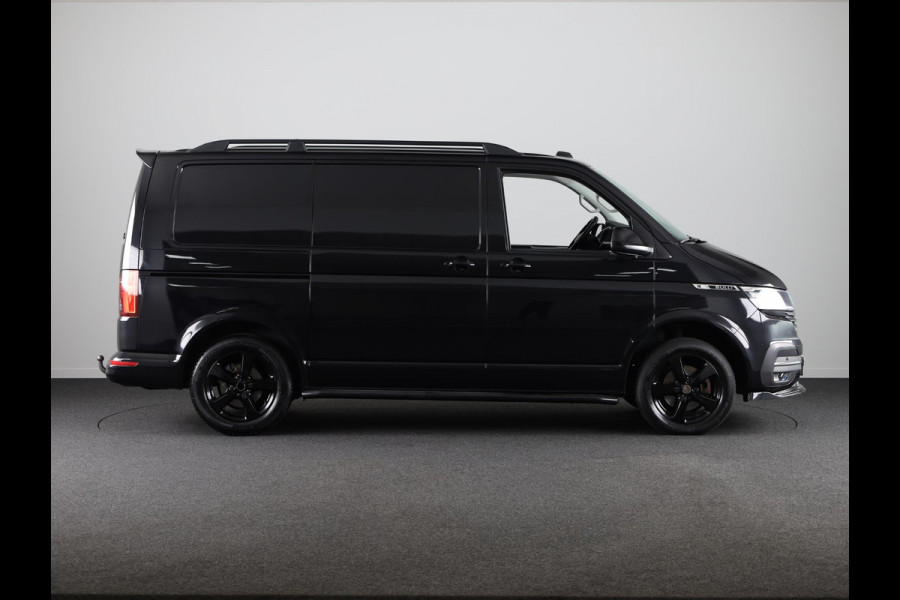 Volkswagen Transporter 2.0 TDI L1H1 110PK | Spoilerpakket | Trekhaak | LED koplampen | Parkeercamera | Stoelverwarming |