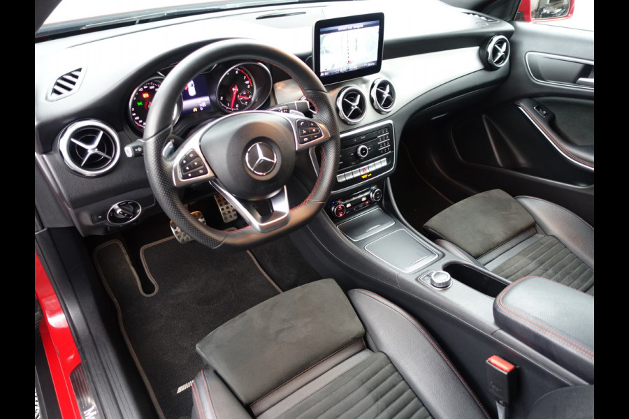 Mercedes-Benz GLA 180 Business Solution AMG Aut- Camera I Sfeerverlichting I Sport Interieur I Dynamic Select