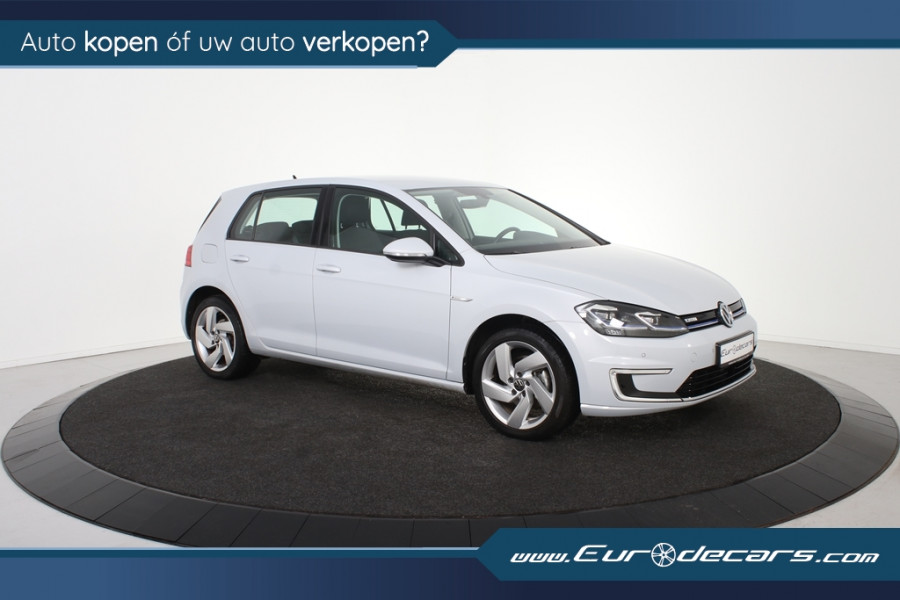 Volkswagen e-Golf Comfort *Navigatie*Carplay*Adaptive Cruise Control*