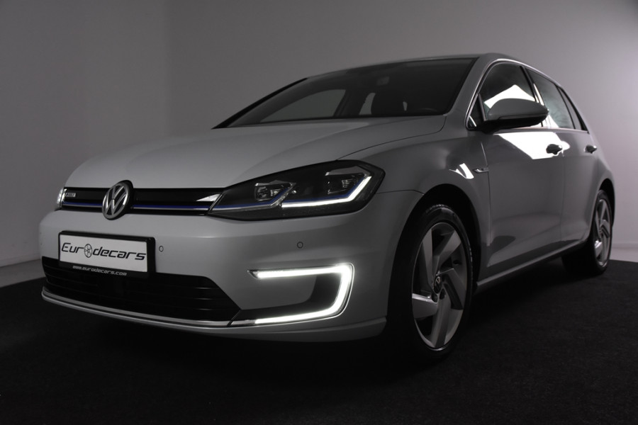 Volkswagen e-Golf Comfort *Navigatie*Carplay*Adaptive Cruise Control*