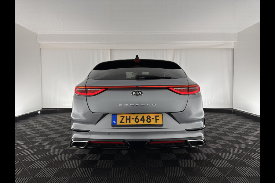 Kia ProCeed 1.6 CRDi GT-PlusLine-Sportpack Aut. *PANO | JBL-AUDIO | FULL-LED | LEATHER-ALCANTARA | KEYLESS | MEMORY-PACK | ADAPTIVE-CRUISE | CAMERA | LANE-ASSIST | SPORT-SEATS | NAVI-FULLMAP | SHIFT-PADDLES | DAB+ | TOWBAR | 18''ALU*