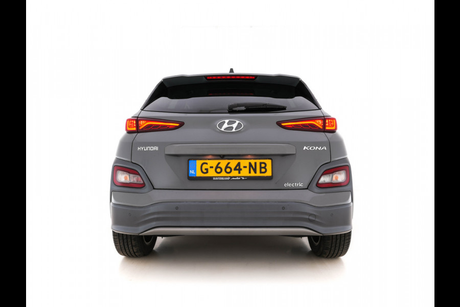 Hyundai Kona EV Fashion Design-Pack 64 kWh (INCL-BTW) Aut. *HEAD-UP | LEATHER-MICROFIBRE | NAVI-FULLMAP | KEYLESS | SHIFT-PADDLES | LANE-ASSIST | CAMERA | DAB | DIGI-COCKPIT | ADAPTIVE-CRUISE | COMFORT-SEATS | 17"ALU*