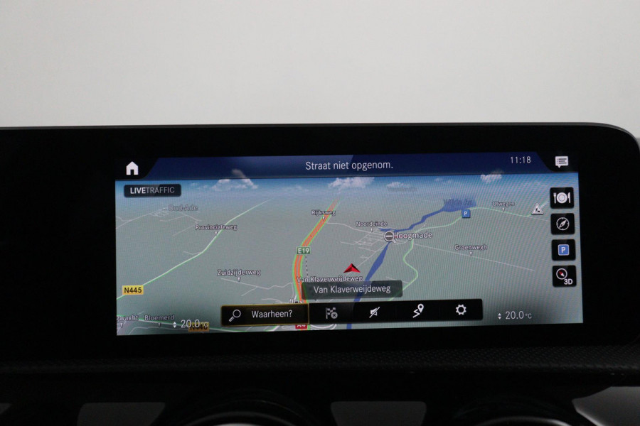 Mercedes-Benz A-Klasse 180 Business Solution AMG(NL auto, Dealer onderhoud, Navi Groot, StoelV, Camera, Carplay, Lane Assit, Etc)