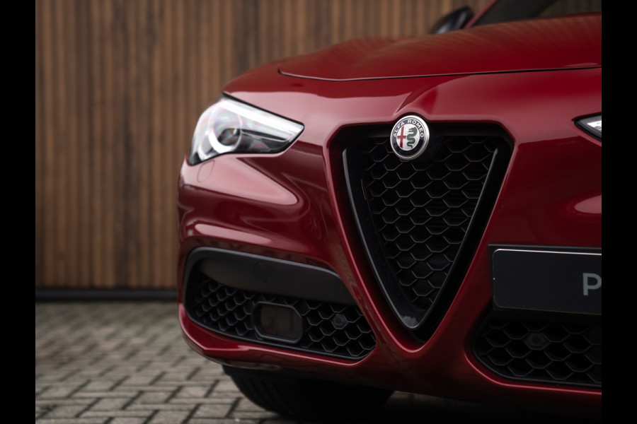 Alfa Romeo Stelvio 2.0T 280pk AWD Veloce | Adapt. cruise | Stoelverwarming v+a | CarPlay