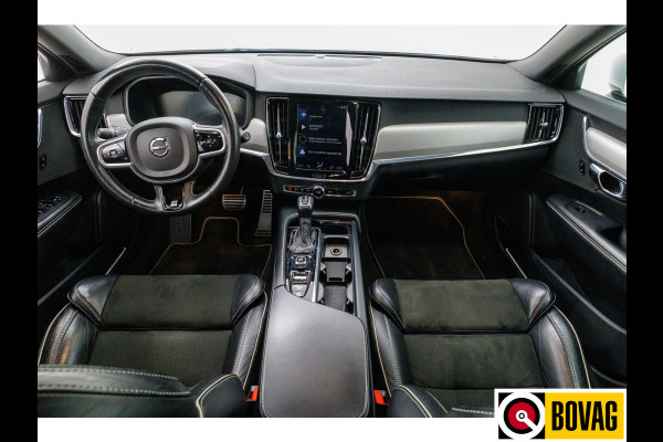 Volvo V90 2.0 T5 R-Design Adaptive cruise, Stuur- stoelverwarming, Trekhaak, app-connect