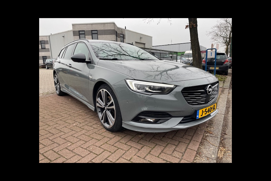 Opel Insignia Sports Tourer 2.0 BiTurbo 4x4 GSi Exclusive Automaat Full Options Nw prijs 74.000,=