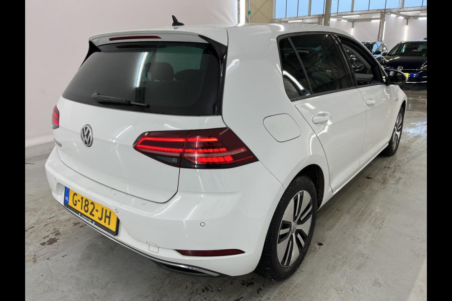 Volkswagen e-Golf e-Golf NL AUTO | VIRTUAL COCKPIT | LEDER | CAMERA | STOELVERW |