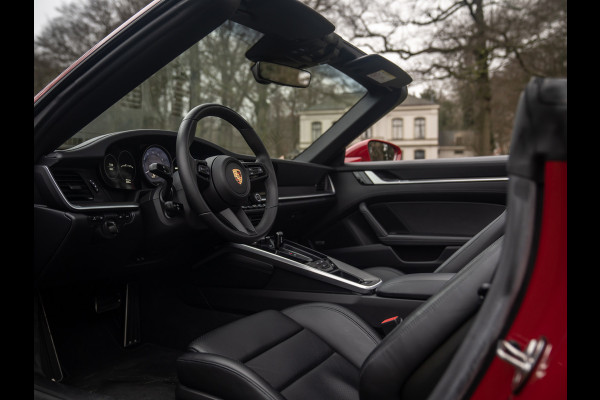 Porsche 911 Cabrio 992 Carrera 4S | SportDesign | PASM | Bose | Sportstoelen Plus | Sport Chrono