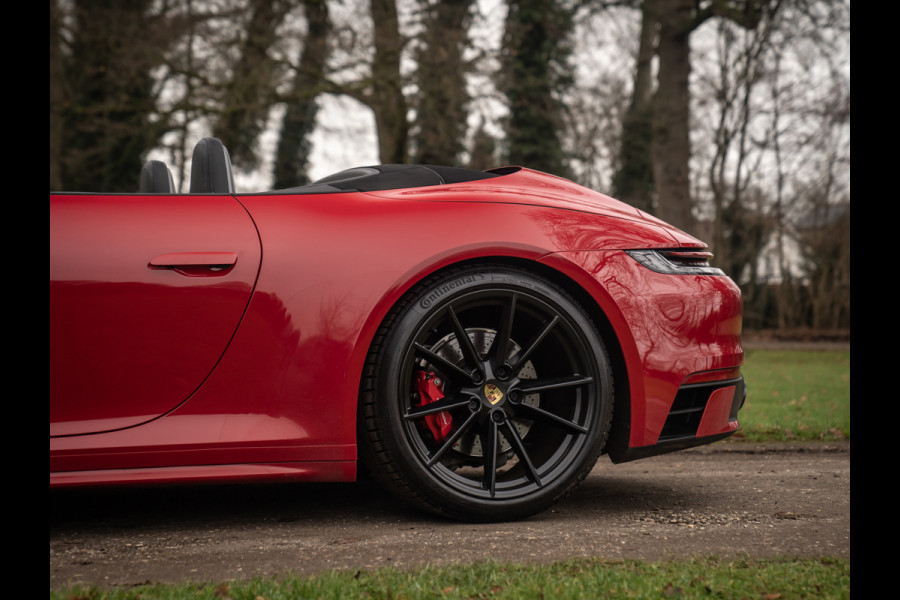 Porsche 911 Cabrio 992 Carrera 4S | SportDesign | PASM | Bose | Sportstoelen Plus | Sport Chrono