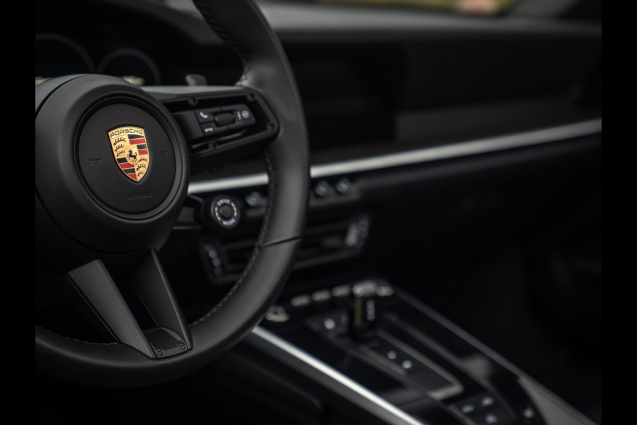 Porsche 911 Cabrio 992 Carrera 4S | SportDesign | PASM | Bose | Sportstoelen Plus | Sport Chrono