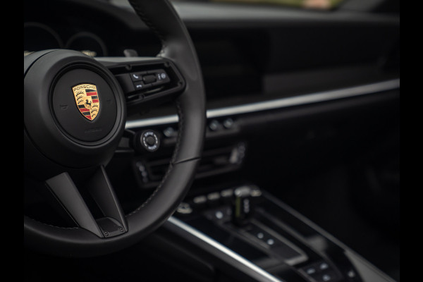 Porsche 911 Cabrio 992 Carrera 4S | SportDesign | PASM | Bose | Sportstoelen Plus | Sport Chrono