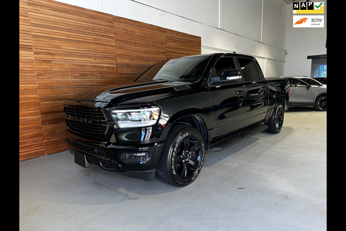 Dodge Ram 1500 5.7 V8 4x4 Crew Cab Sport | Full BLACK | Camera | ALPINE | Soft Cover | Apple Carplay | Cruise |