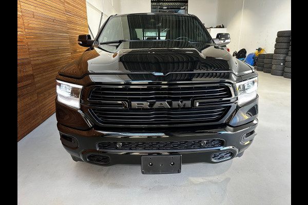 Dodge Ram 1500 5.7 V8 4x4 Crew Cab Sport | Full BLACK | Camera | ALPINE | Soft Cover | Apple Carplay | Cruise |