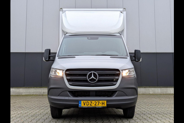 Mercedes-Benz Sprinter 516 160PK AUTOMAAT RWD DUBBELLUCHT BAKWAGEN MET LAADKLEP CLIMATE CRUISE ACHTERUITRIJCAMERA