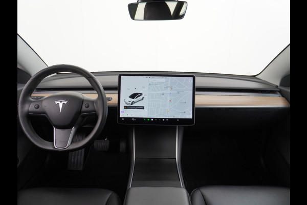 Tesla Model 3 Long Range 75 kWh 463PK FSD-vb.19" Premium-Audio 4wd AutoPilot Pano.dak Camera Leer Adaptive-Cruise+Stop&Go  PDC-A+Voor Wifi Ecc Veel grip door AWD vierwielaandrijving.  Origineel Nederlandse auto ! 1e eigenaar 60k nieuw