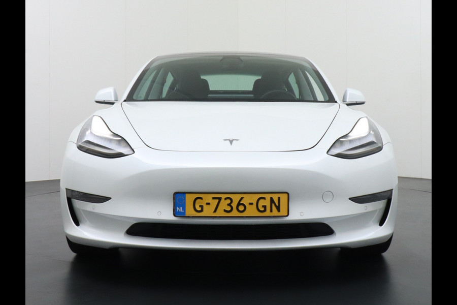 Tesla Model 3 Long Range 75 kWh 463PK FSD-vb.19" Premium-Audio 4wd AutoPilot Pano.dak Camera Leer Adaptive-Cruise+Stop&Go  PDC-A+Voor Wifi Ecc Veel grip door AWD vierwielaandrijving.  Origineel Nederlandse auto ! 1e eigenaar 60k nieuw