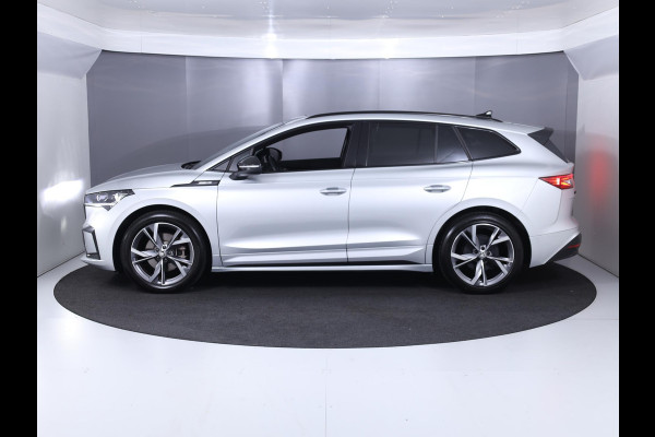 Škoda ENYAQ iV 80 Sportline 204 pk | Navigatie | Panoramadak | Parkeersensoren | Achteruitrijcamera | Adaptieve cruise control | Stoelverwarming | Matrix LED koplampen |