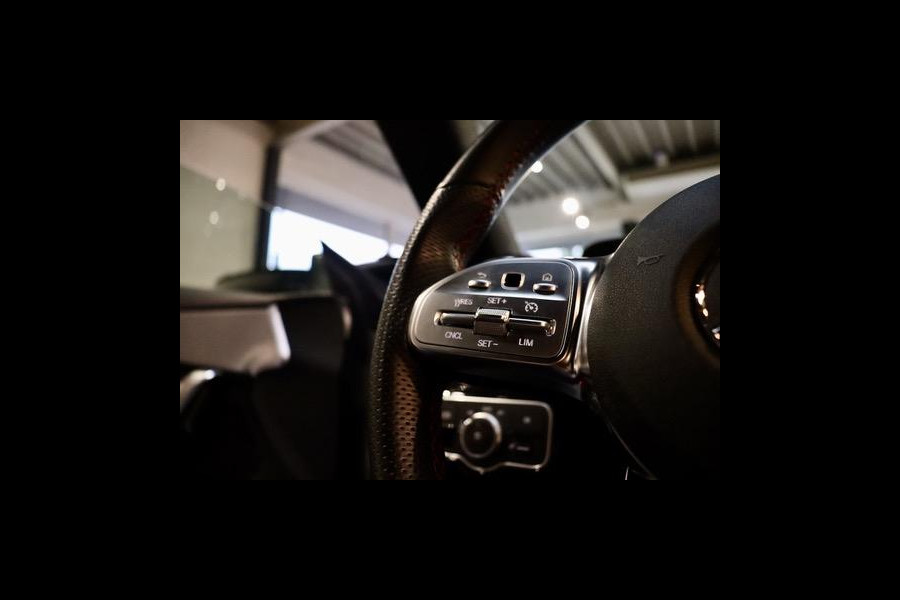 Mercedes-Benz CLA-Klasse Shooting Brake 200 AMG|Widescreen|CAM