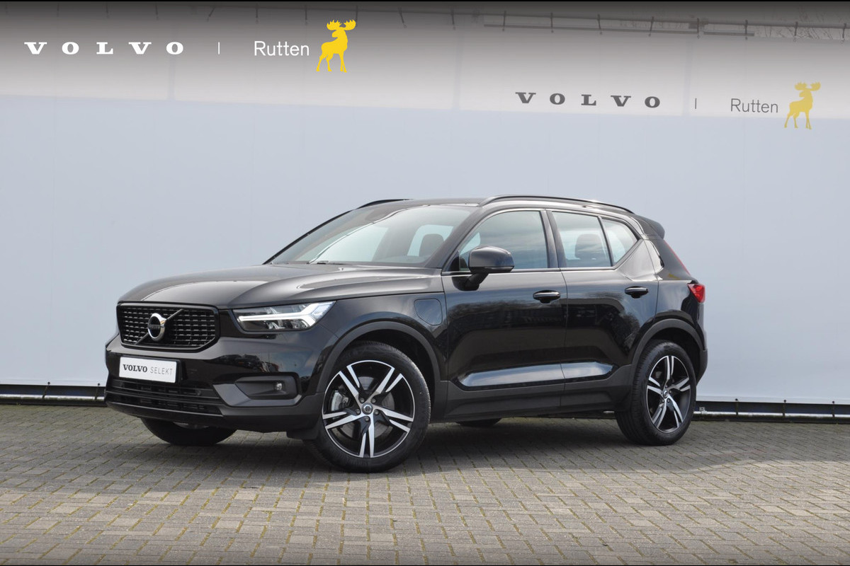 Volvo XC40 T5 262PK Automaat Recharge R-Design / BLIS/ Cruise control/ Apple CarPlay/ Stoel en stuurverwarming/ Parkeersensoren met camera/ Draadloos opladen/ Navigatie/ Bluetooth/ elektrische achterklep