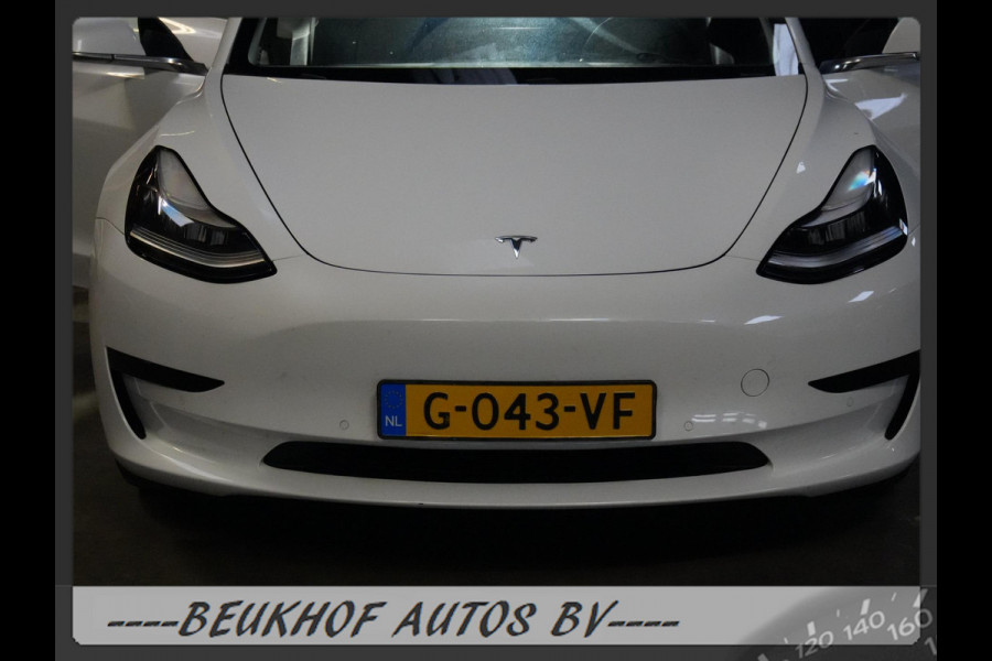 Tesla Model 3 Standard RWD Plus Trekhaak Leer Navi 20x Tesla