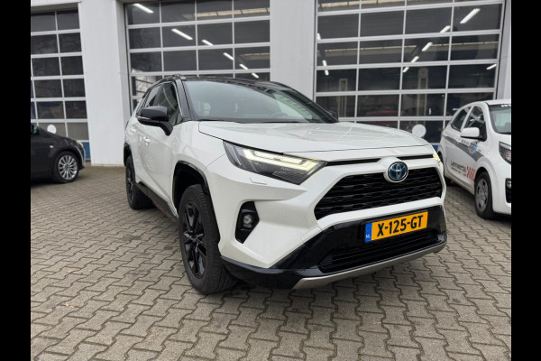 Toyota RAV4 2.5 Hybrid Bi-Tone Automaat TREKHAAK (RIJKLAARPRIJS / BOVAG)