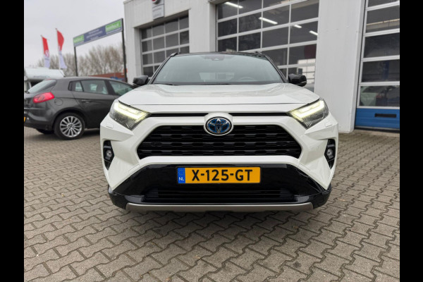 Toyota RAV4 2.5 Hybrid Bi-Tone Automaat TREKHAAK (RIJKLAARPRIJS / BOVAG)