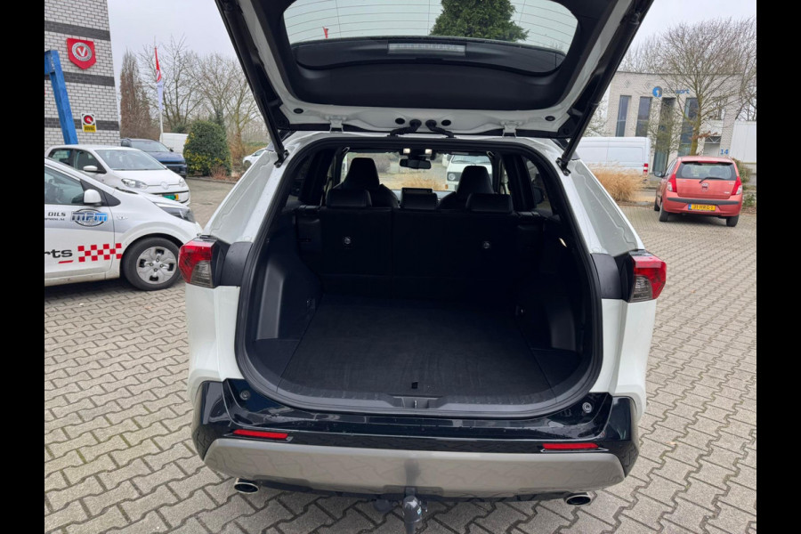 Toyota RAV4 2.5 Hybrid Bi-Tone Automaat TREKHAAK (RIJKLAARPRIJS / BOVAG)