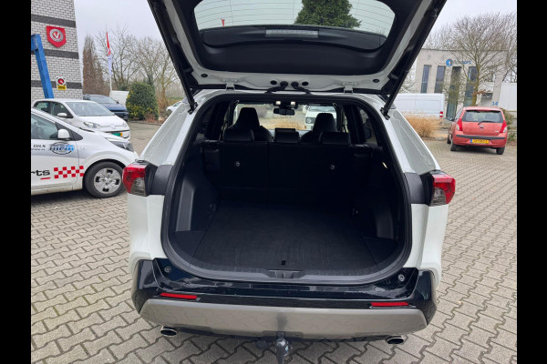 Toyota RAV4 2.5 Hybrid Bi-Tone Automaat TREKHAAK (RIJKLAARPRIJS / BOVAG)