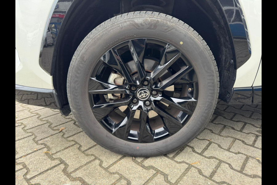 Toyota RAV4 2.5 Hybrid Bi-Tone Automaat TREKHAAK (RIJKLAARPRIJS / BOVAG)