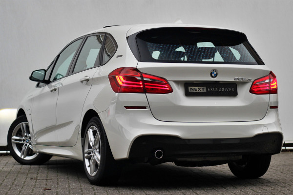 BMW 2 Serie Active Tourer 225xe iPerformance High Executive | M-sport | Pano | Camera | LED | Nwe. Accu