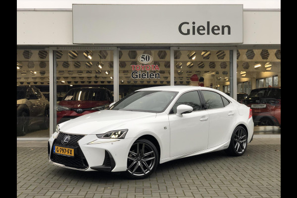 Lexus IS 300h 223pk F Sport Line | Premium Navigatie, Leer, Geheugenfunctie, Stoelventilatie, Parkeersensoren, Adaptive cruise control