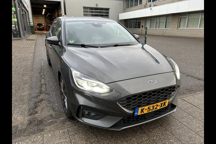 Ford Focus 2.3 EcoBoost ST-3