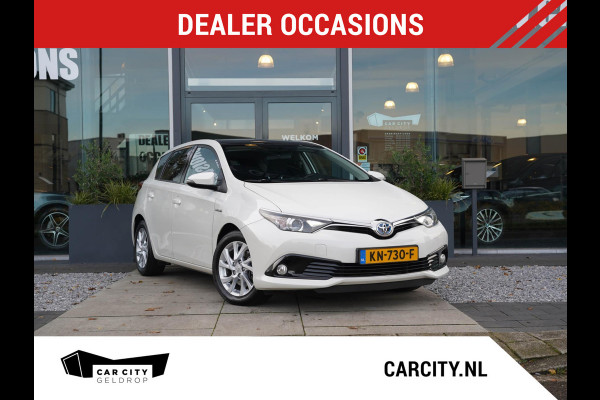 Toyota Auris 1.8 Hybrid Trend / Pano / DAB / Trekhaak / Camera / Navigatie