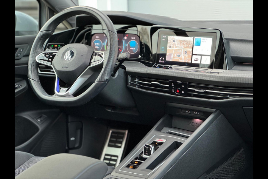 Volkswagen Golf 1.4 eHybrid GTE Pano/HUD/Matrix