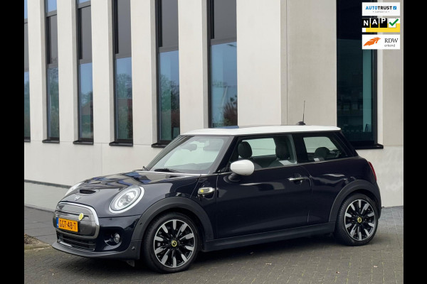 MINI Mini Electric Yours 33 kWh 182 PK, panoramadak, leder, harman cardon, led verlichting,alle opties, digitaal cocpit