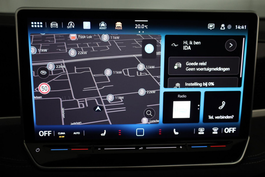 Volkswagen Passat Variant 1.5 eTSI R-Line Business 150 pk Automaat (DSG) | Verlengde garantie | Navigatie | Panoramadak | Elektr. trekhaak | Parkeersensoren (Park assist) | Black Style pakket |