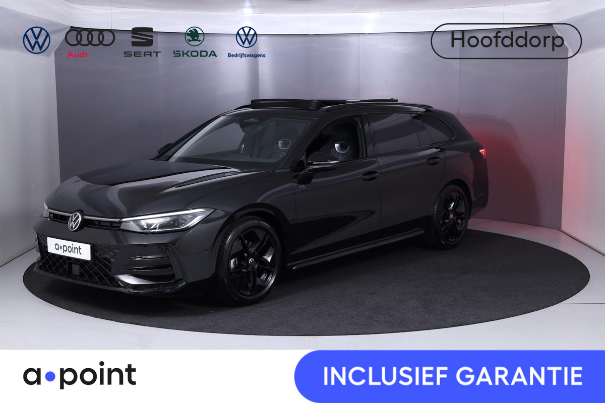 Volkswagen Passat Variant 1.5 eTSI R-Line Business Private lease vanaf €799,- pm | 150 pk Automaat (DSG) | Verlengde garantie | Navigatie | Panoramadak | Elektr. trekhaak | Parkeersensoren (Park assist) | Black Style pakket |